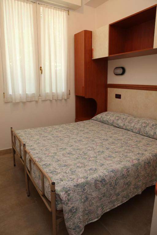 רימיני Hotel Parigi מראה חיצוני תמונה