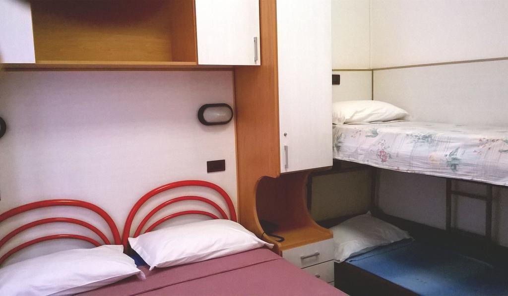 רימיני Hotel Parigi מראה חיצוני תמונה